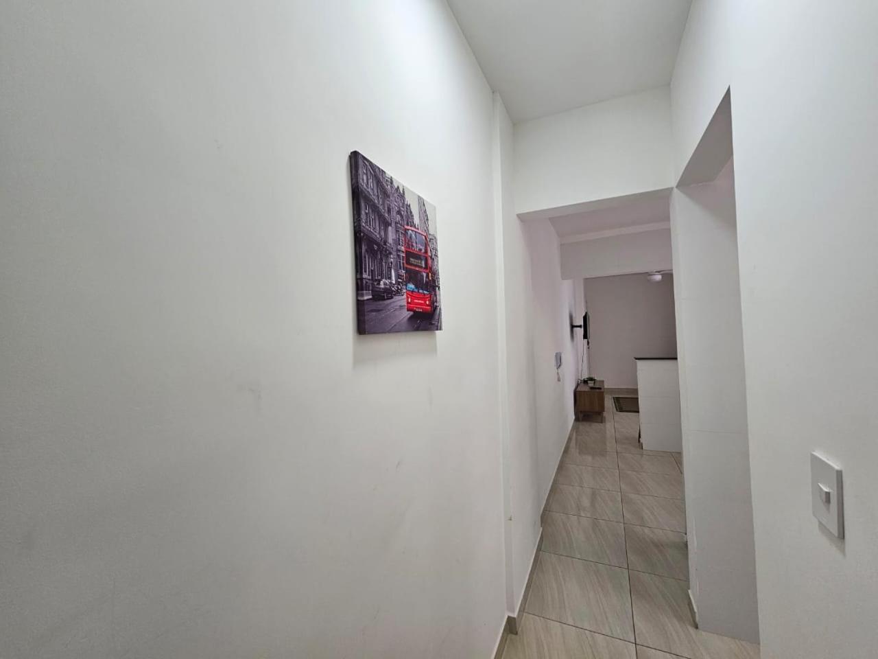 פראייה גראנדה 017 Aviacao Beira Mar - 1 Quarto - 10 Metros Da Praia - Wi Fi 500Mbps - Estacionamento Gratuito מראה חיצוני תמונה